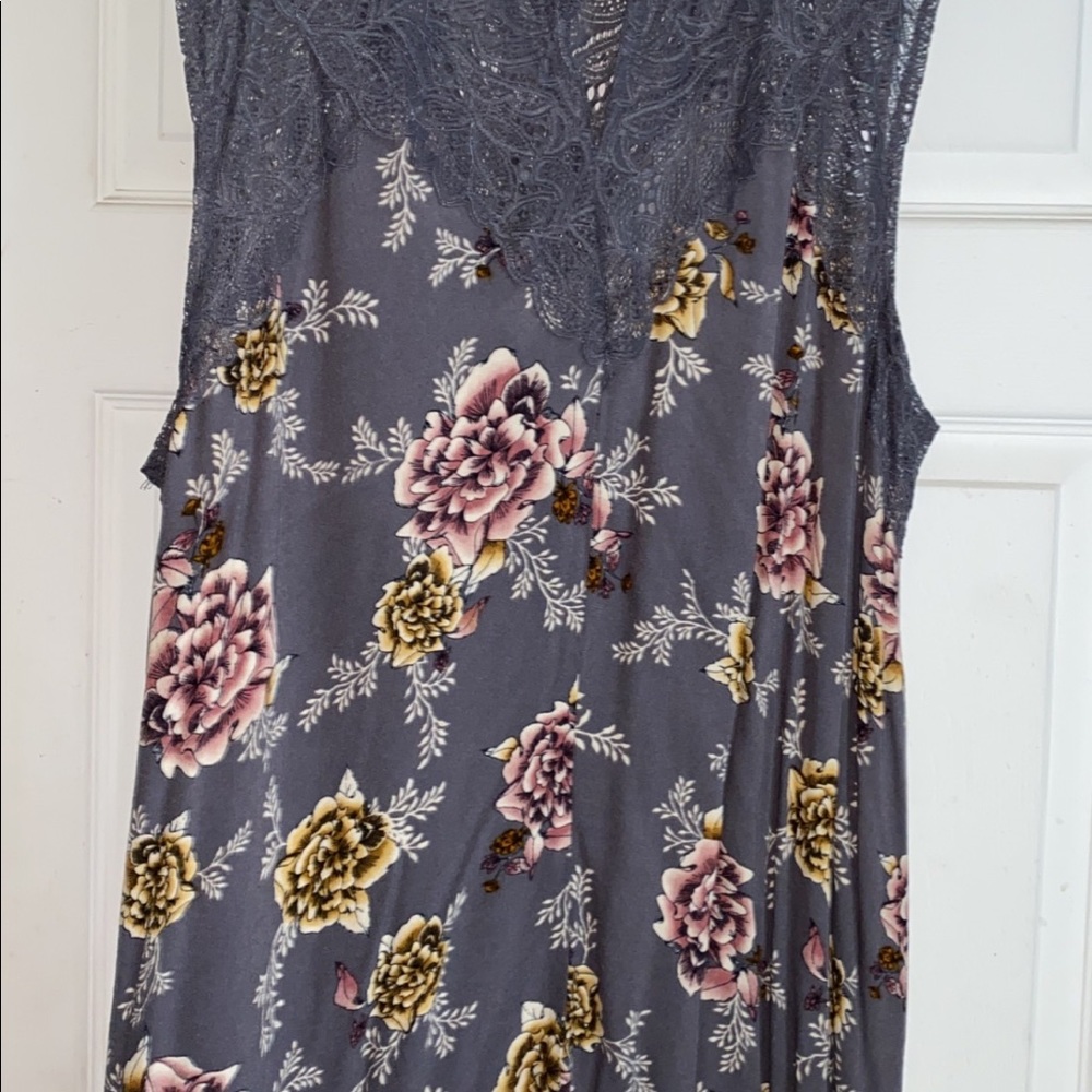 Torrid - Picture 3 of 5